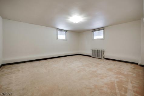 17 Oxford Drive Livingston NJ 07039