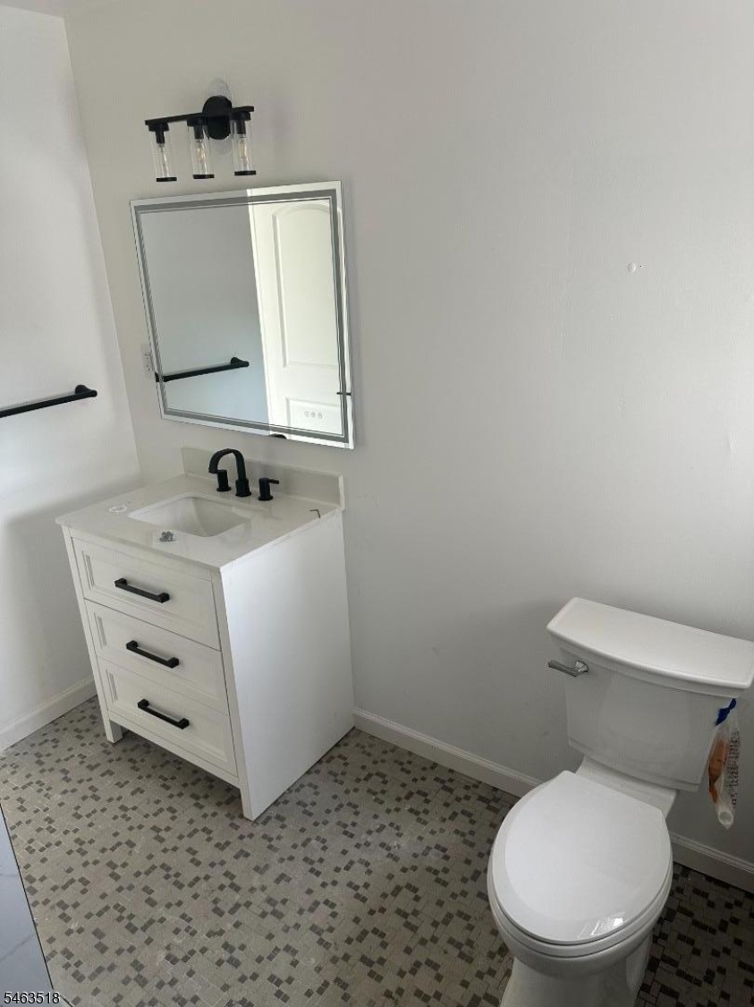 739 Lake Avenue Lyndhurst NJ 07071