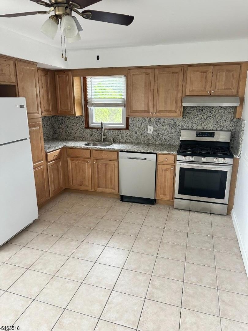 739 Lake Avenue Lyndhurst NJ 07071