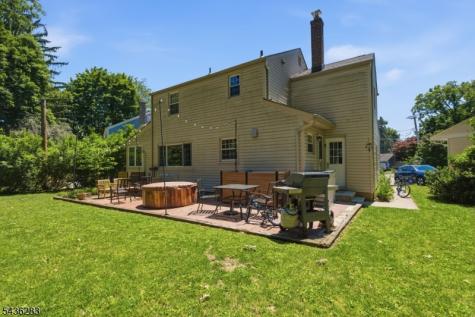 13 Potter Court Montclair NJ 07043