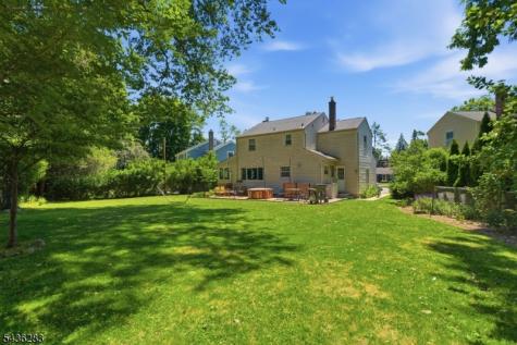 13 Potter Court Montclair NJ 07043