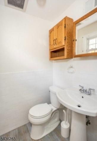 13 Potter Court Montclair NJ 07043