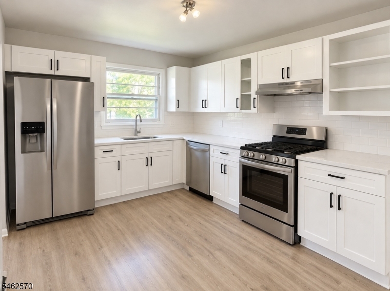 211 E 9th Avenue Roselle NJ 07203