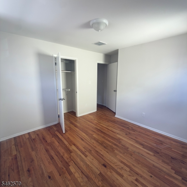 211 E 9th Avenue Roselle NJ 07203