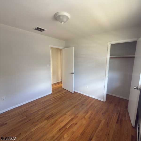 211 E 9th Avenue Roselle NJ 07203