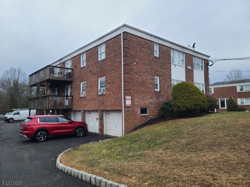 4 Columbia Drive Bridgewater NJ 08807