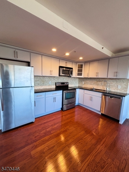 60 Parkway Drive East Orange NJ 07017