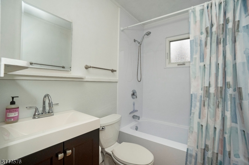 33 Abbott Road Montville NJ 07082