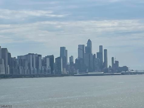 320 The Promenade Edgewater NJ 07020