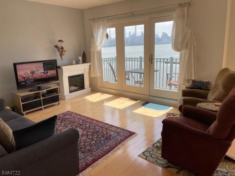 320 The Promenade Edgewater NJ 07020