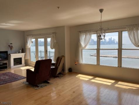 320 The Promenade Edgewater NJ 07020