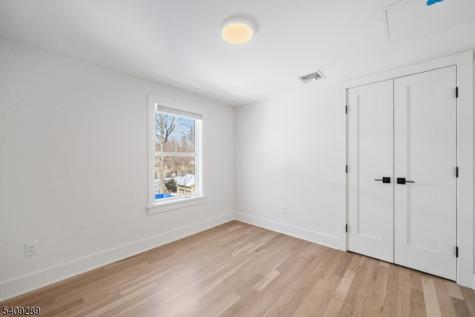 96 Watchung Ave, 3rd Fl Montclair NJ 07043