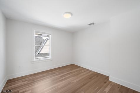 96 Watchung Ave, 3rd Fl Montclair NJ 07043