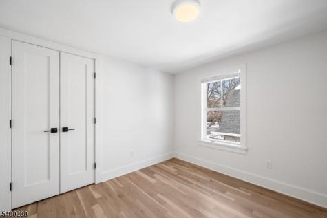 96 Watchung Ave, 3rd Fl Montclair NJ 07043