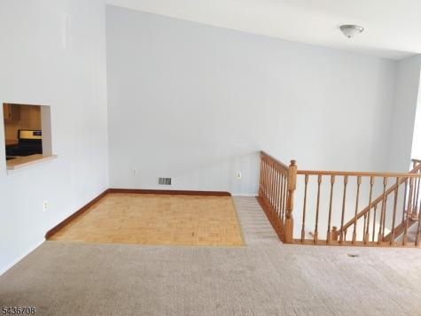 98 Amethyst Way Franklin NJ 08823