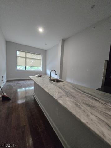 274 Lafayette Street Newark NJ 07105