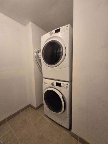 274 Lafayette Street Newark NJ 07105