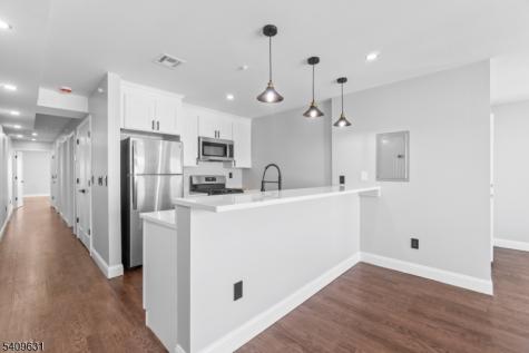 481 15TH Avenue Newark NJ 07103