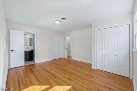 177 Truman Terrace Paramus NJ 07652