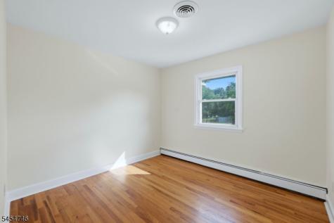 177 Truman Terrace Paramus NJ 07652