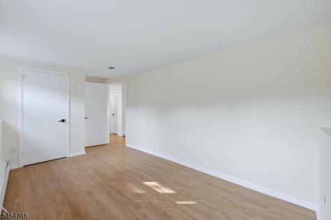 177 Truman Terrace Paramus NJ 07652