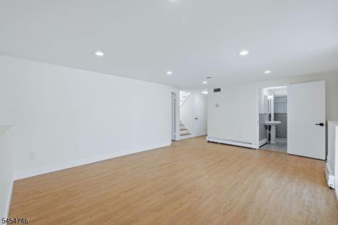 177 Truman Terrace Paramus NJ 07652