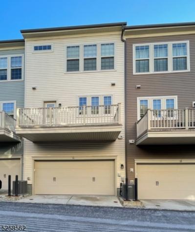 6 Ambrosia Court Livingston NJ 07039