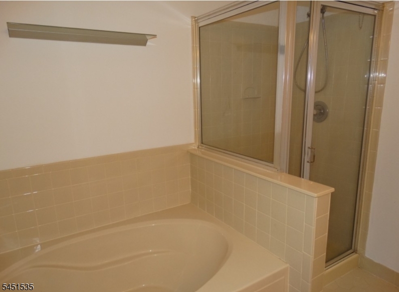 428 Azalea Terrace Branchburg NJ 08876