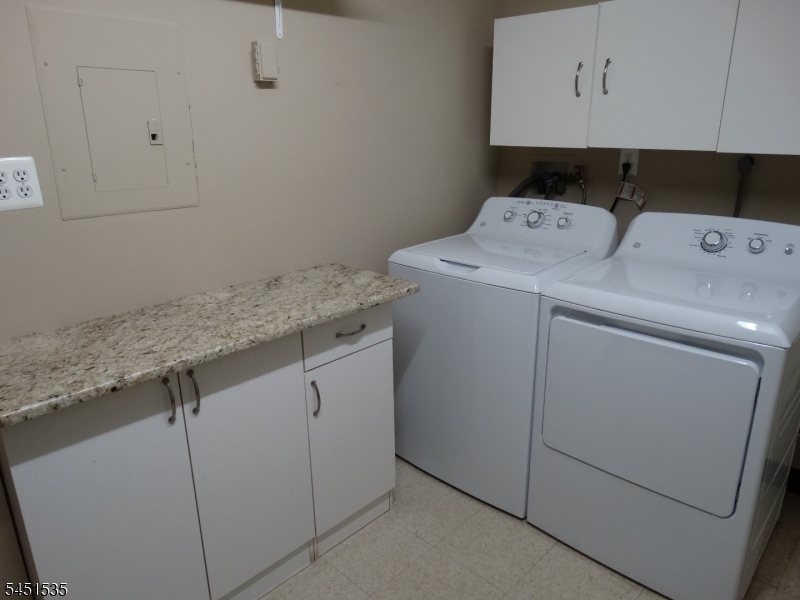 428 Azalea Terrace Branchburg NJ 08876