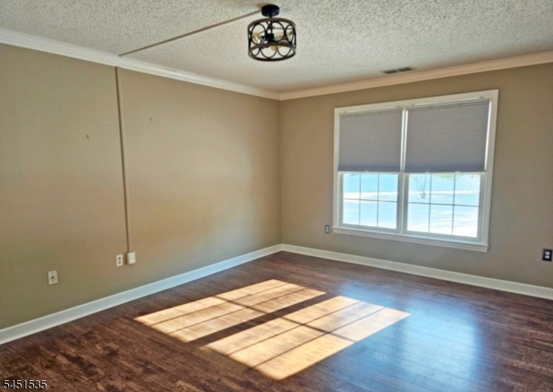 428 Azalea Terrace Branchburg NJ 08876
