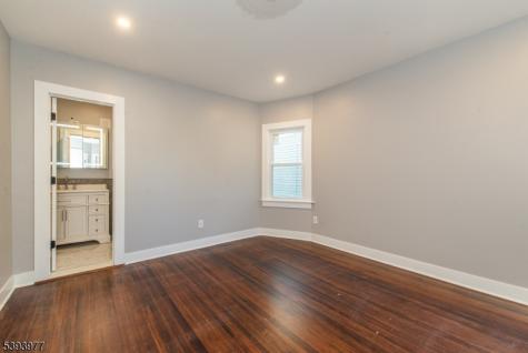 41 Elmwood Avenue Montclair NJ 07042