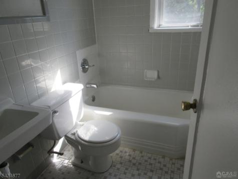 815 2ND Street Dunellen NJ 08812