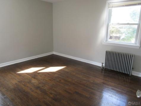 815 2ND Street Dunellen NJ 08812