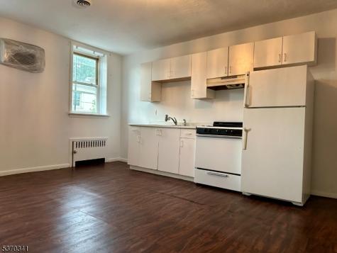 530 Valley Brook Avenue Lyndhurst NJ 07071