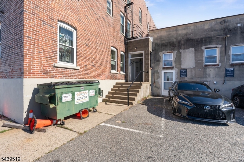 613 Ridge Road Lyndhurst NJ 07071