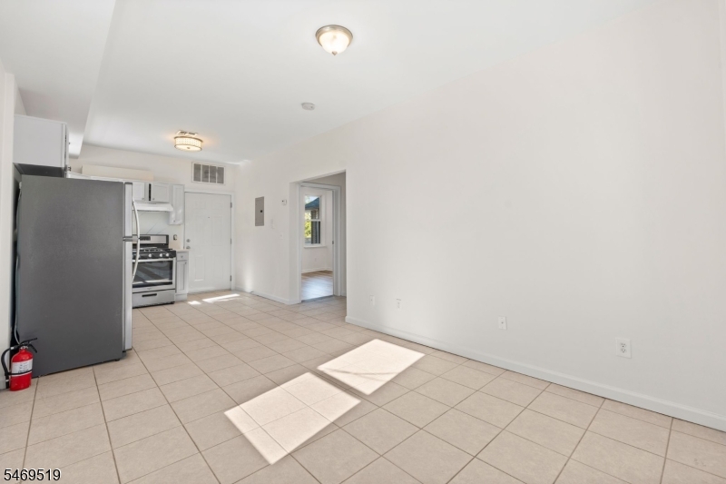 613 Ridge Road Lyndhurst NJ 07071