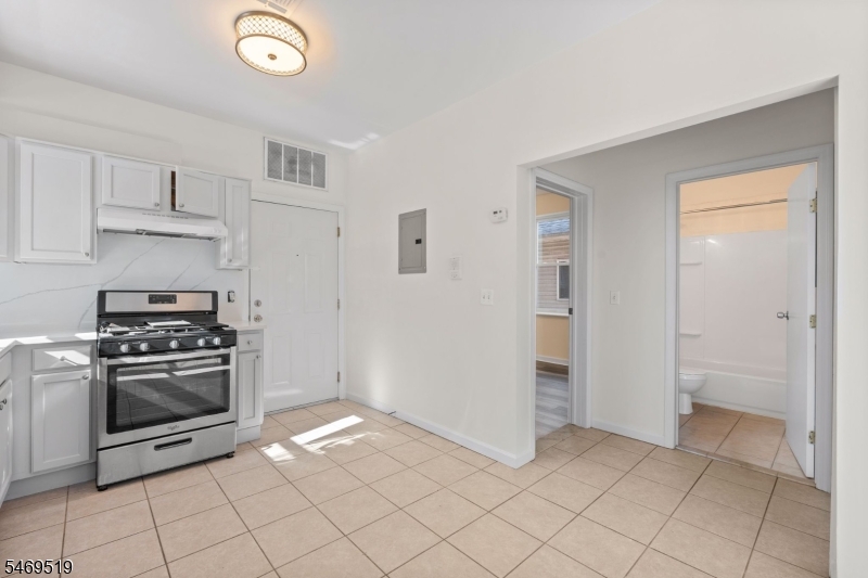 613 Ridge Road Lyndhurst NJ 07071