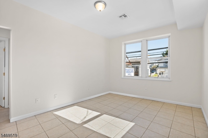 613 Ridge Road Lyndhurst NJ 07071