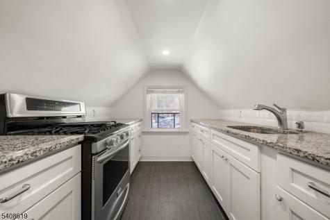 4 Francis Place Montclair NJ 07042