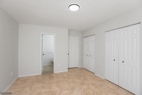 152 Picadilly Place Franklin NJ 08873