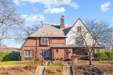 57 Pomander Walk Ridgewood Village NJ 07450