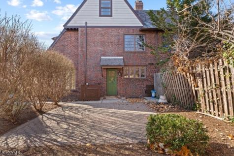 57 Pomander Walk Ridgewood Village NJ 07450