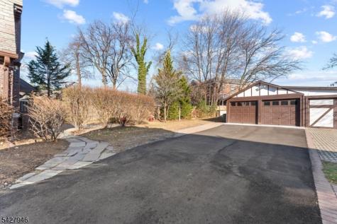 57 Pomander Walk Ridgewood Village NJ 07450