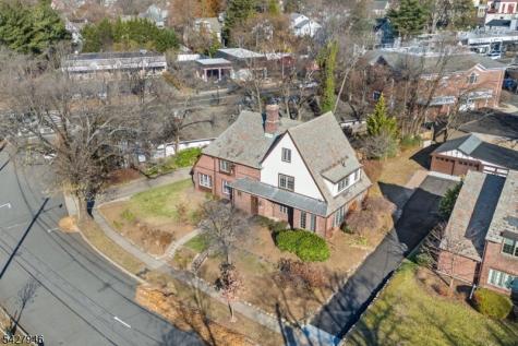 57 Pomander Walk Ridgewood Village NJ 07450