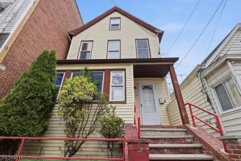 84 Center Street Clifton NJ 07011