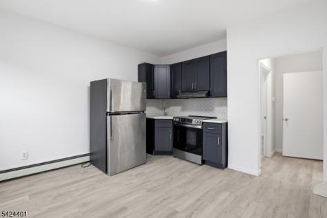 84 Center Street Clifton NJ 07011