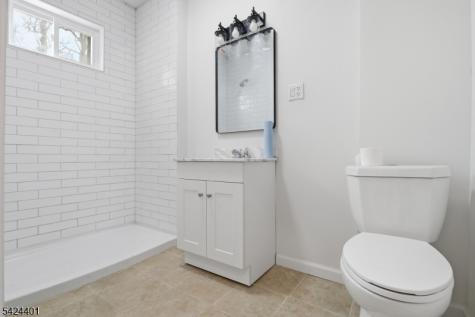 84 Center Street Clifton NJ 07011