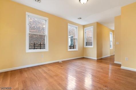 87 Columbia Avenue Newark NJ 07106