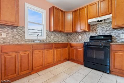 87 Columbia Avenue Newark NJ 07106