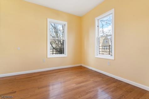 87 Columbia Avenue Newark NJ 07106